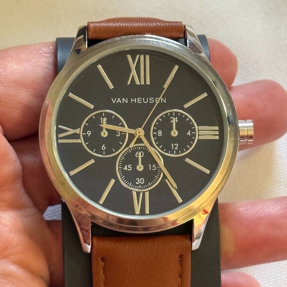 Van Heusen Men's Chrono Watch - Navy / Silver With Brown Band - Picture 2 of 5